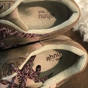 Women’s Hiking shoe